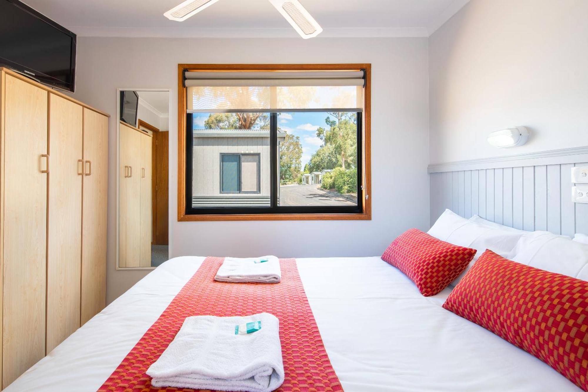 BIG4 Naracoorte Holiday Park Exterior foto