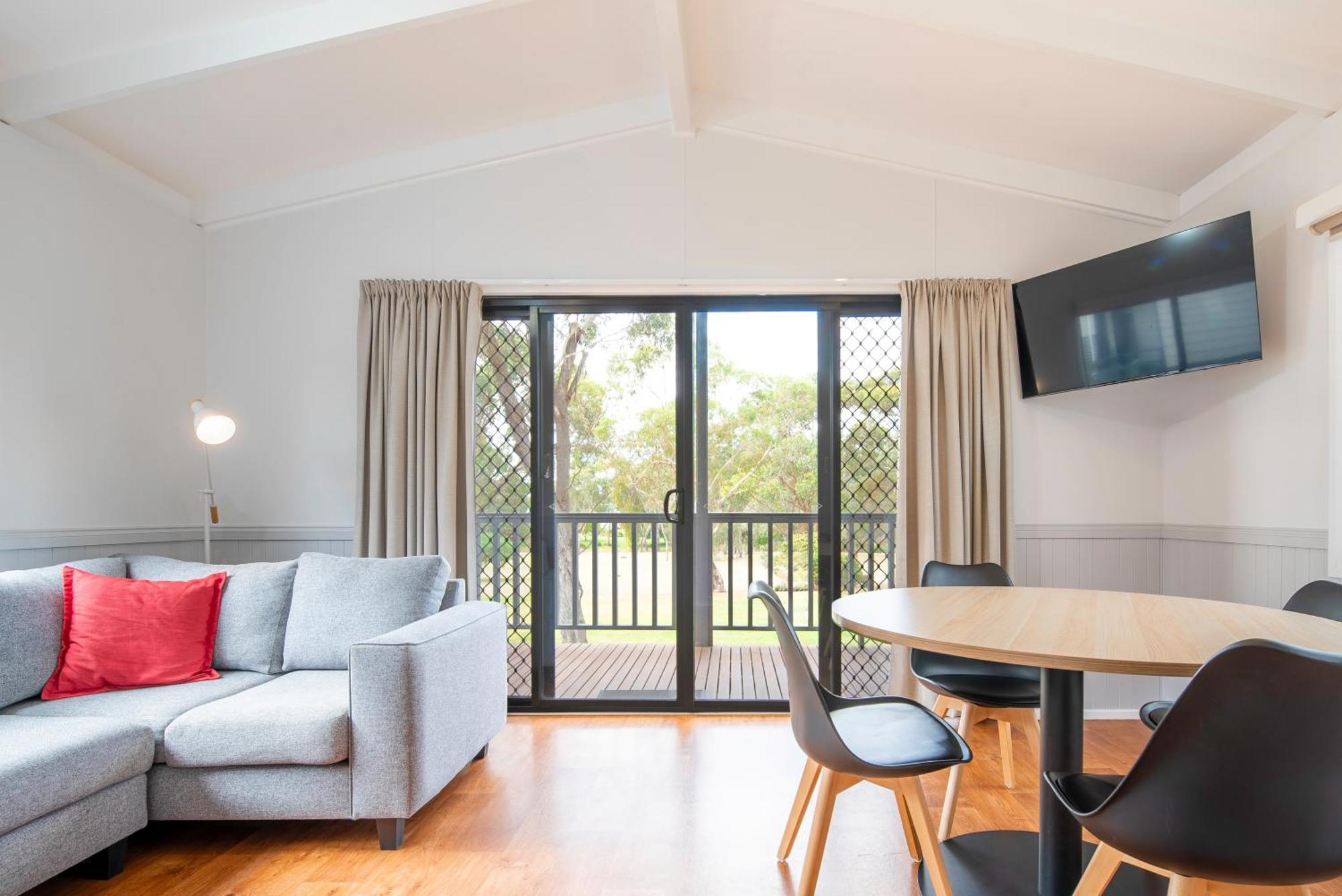 BIG4 Naracoorte Holiday Park Exterior foto